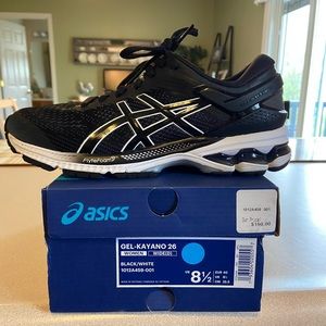 ASICS gel Kayano 26, 8.5 wide, black, like new